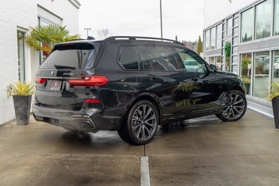 2021 BMW X7 M50i