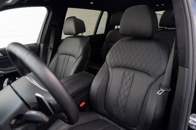 2021 BMW X7 M50i