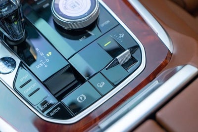 2022 BMW ALPINA XB7 ALPINA XB7