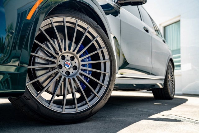 2022 BMW ALPINA XB7 ALPINA XB7