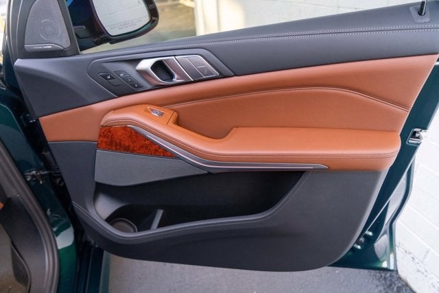 2022 BMW ALPINA XB7 ALPINA XB7