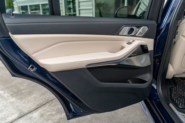 2021 BMW X7 ALPINA XB7