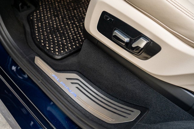 2021 BMW X7 ALPINA XB7