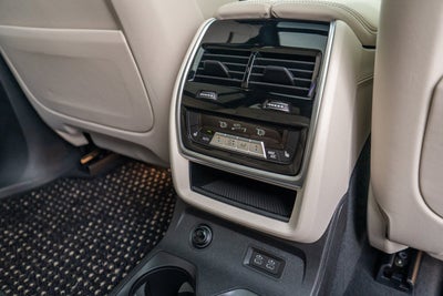 2021 BMW X7 ALPINA XB7