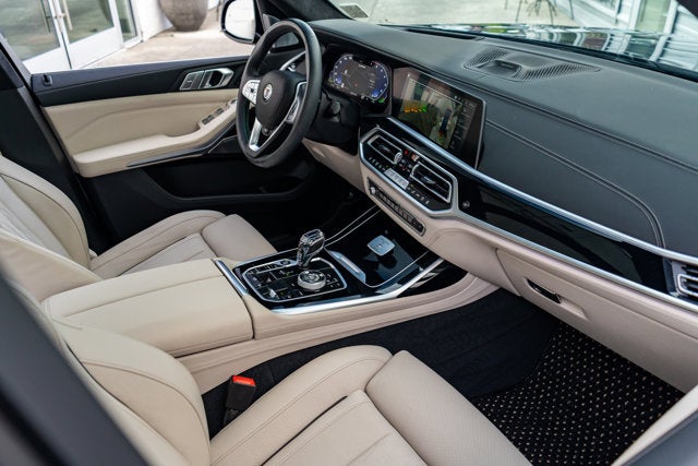 2021 BMW X7 ALPINA XB7