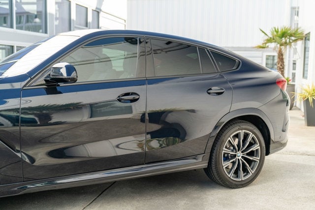2023 BMW X6 xDrive40i