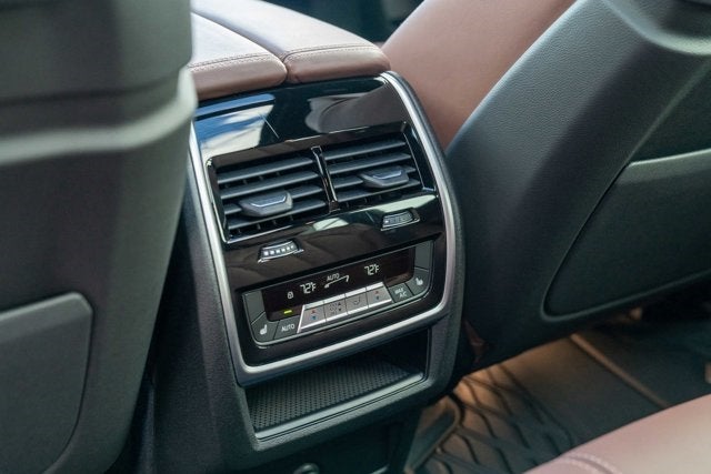 2020 BMW X5 M50i