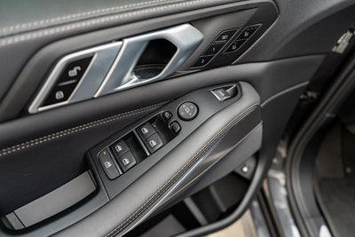 2022 BMW X5 xDrive45e M-Sport