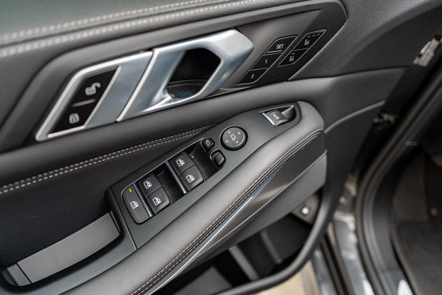 2022 BMW X5 xDrive45e M-Sport
