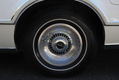 1975 Lincoln Continental Mk IV Lipstick Edition