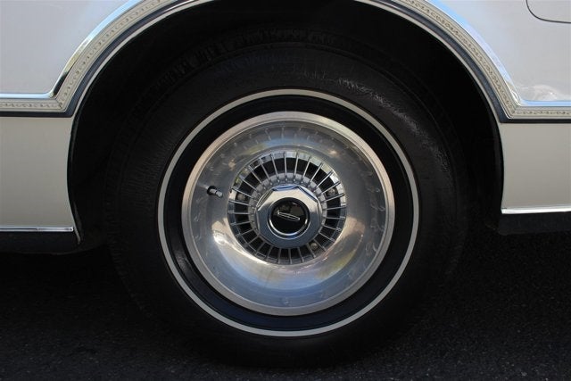 1975 Lincoln Continental Mk IV Lipstick Edition