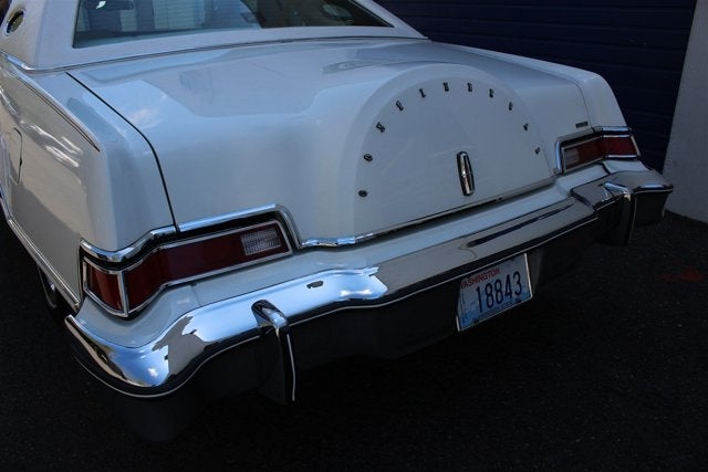 1975 Lincoln Continental Mk IV Lipstick Edition