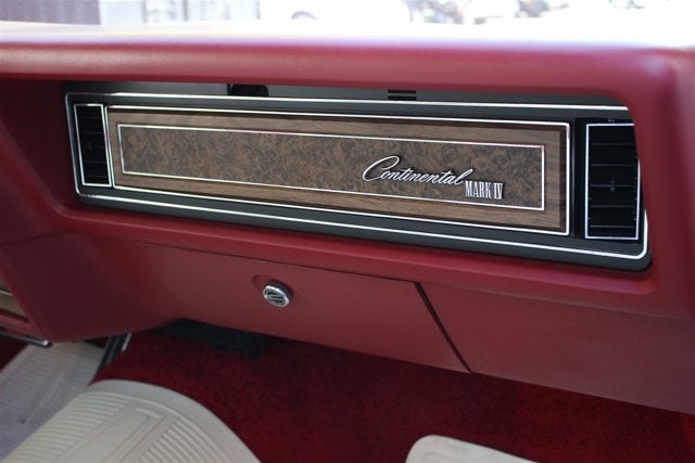 1975 Lincoln Continental Mk IV Lipstick Edition