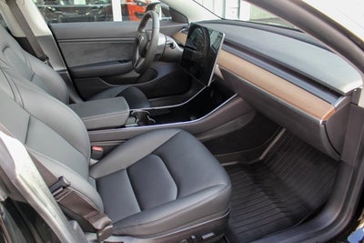 2019 Tesla Model 3 Performance