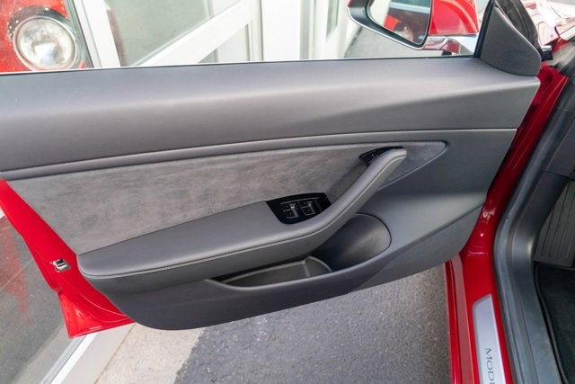 2019 Tesla Model 3 Performance