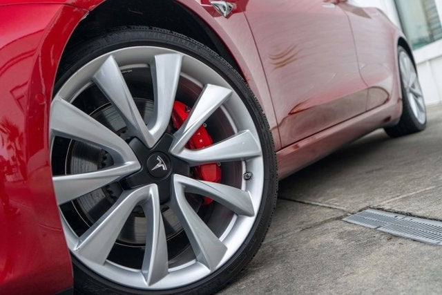 2019 Tesla Model 3 Performance