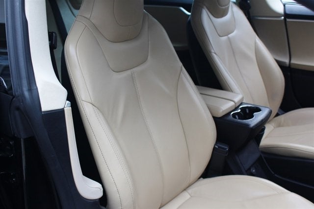 2013 Tesla Model S 4dr Sdn