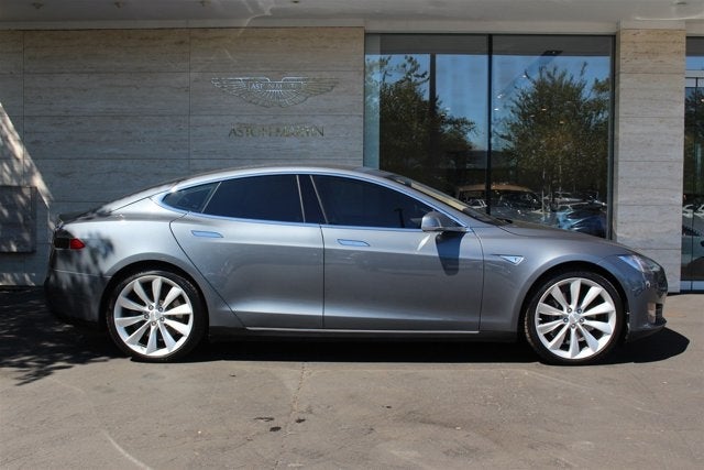 2013 Tesla Model S 85 kWh