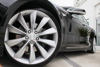 2013 Tesla Model S Performance