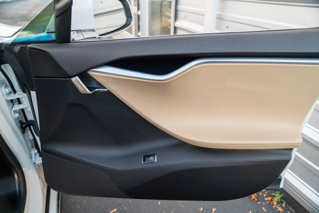 2012 Tesla Model S Founder Edition