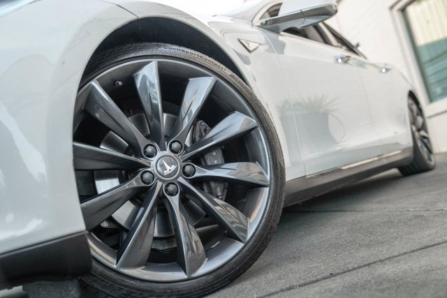 2012 Tesla Model S Founder Edition