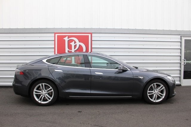 2015 Tesla Model S 85D