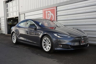 2016 Tesla Model S 70D