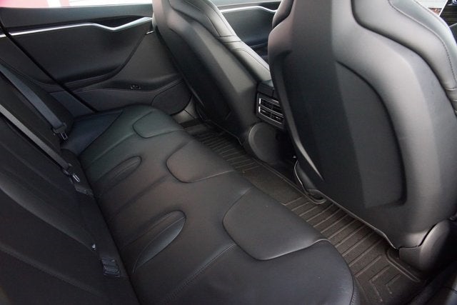 2016 Tesla Model S 70D