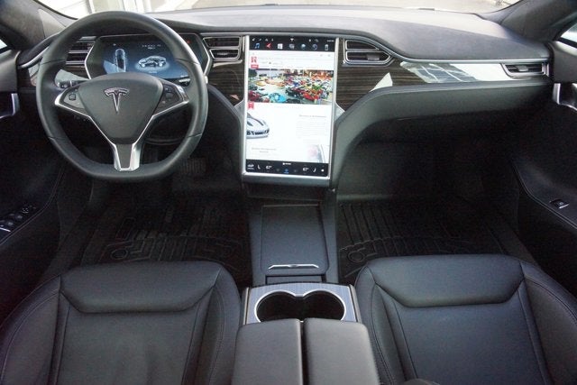 2016 Tesla Model S 70D