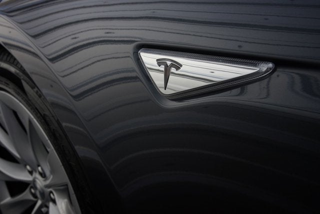 2016 Tesla Model S 70D