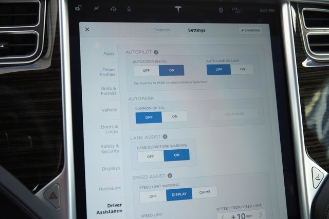 2016 Tesla Model S 70D