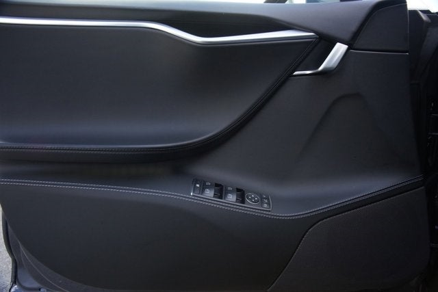 2016 Tesla Model S 70D