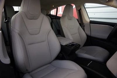 2016 Tesla Model S 90D