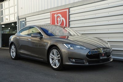 2016 Tesla Model S 90D