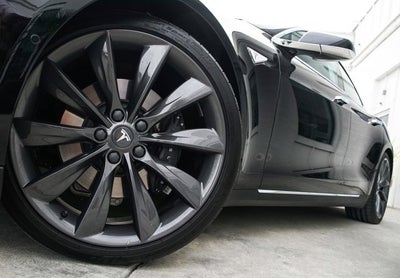 2015 Tesla Model S P90D