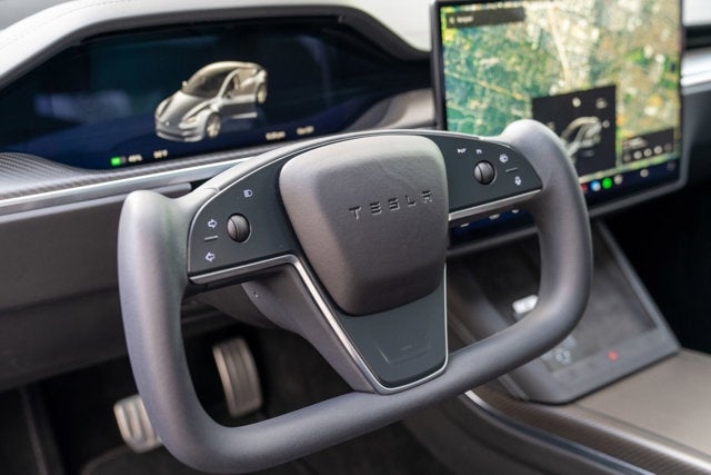 2023 Tesla Model S Plaid