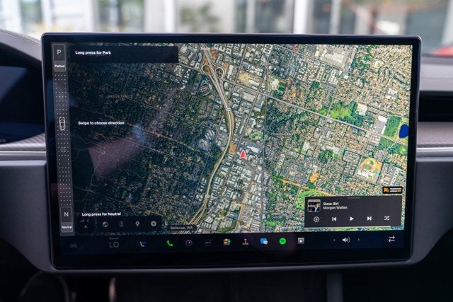 2023 Tesla Model S Plaid