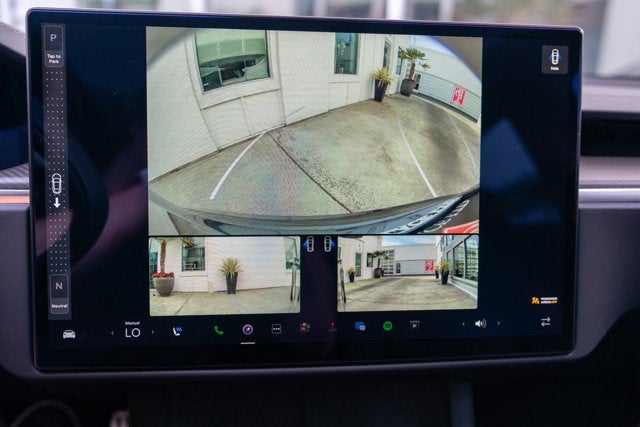 2023 Tesla Model S Plaid