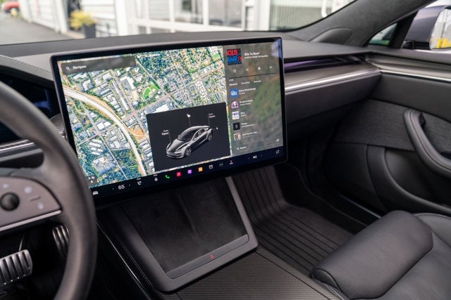 2022 Tesla Model S Plaid