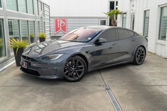 2022 Tesla Model S Plaid