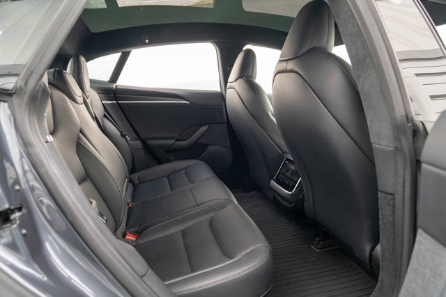 2022 Tesla Model S Plaid