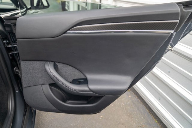 2022 Tesla Model S Plaid