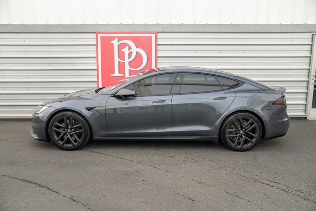 2022 Tesla Model S Plaid