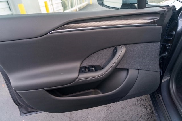 2022 Tesla Model S Plaid