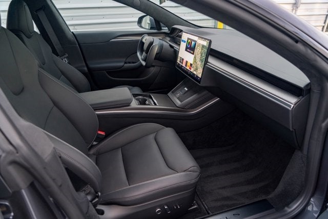 2022 Tesla Model S Plaid