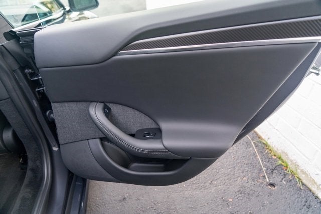 2022 Tesla Model S Plaid