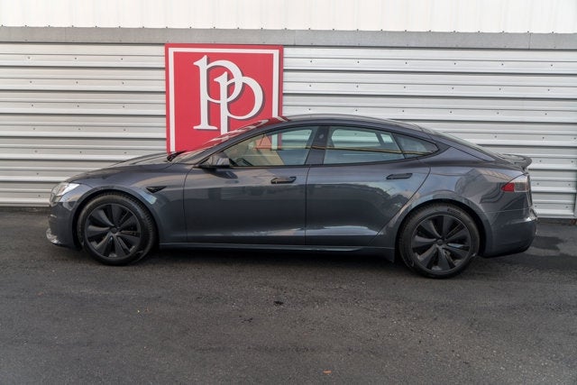 2022 Tesla Model S Plaid