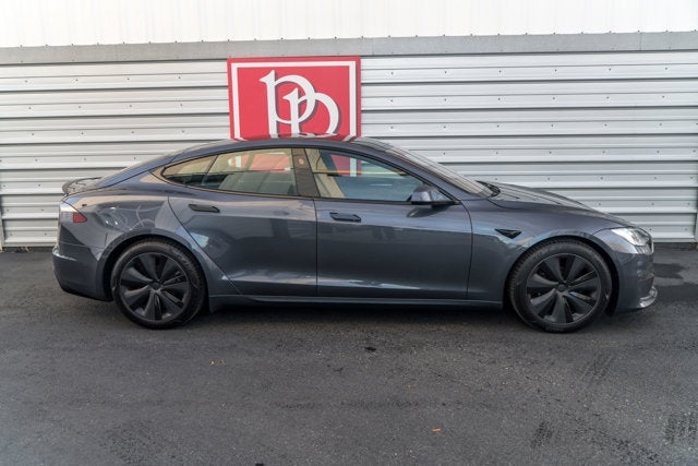 2022 Tesla Model S Plaid
