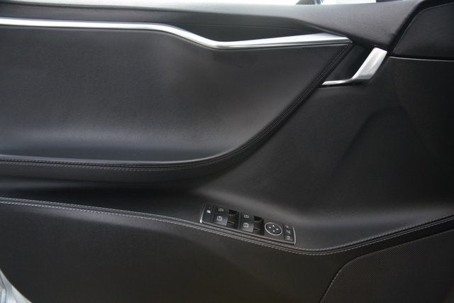 2014 Tesla Model S 85 Sedan
