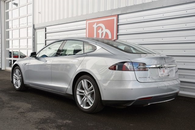 2014 Tesla Model S 85 Sedan